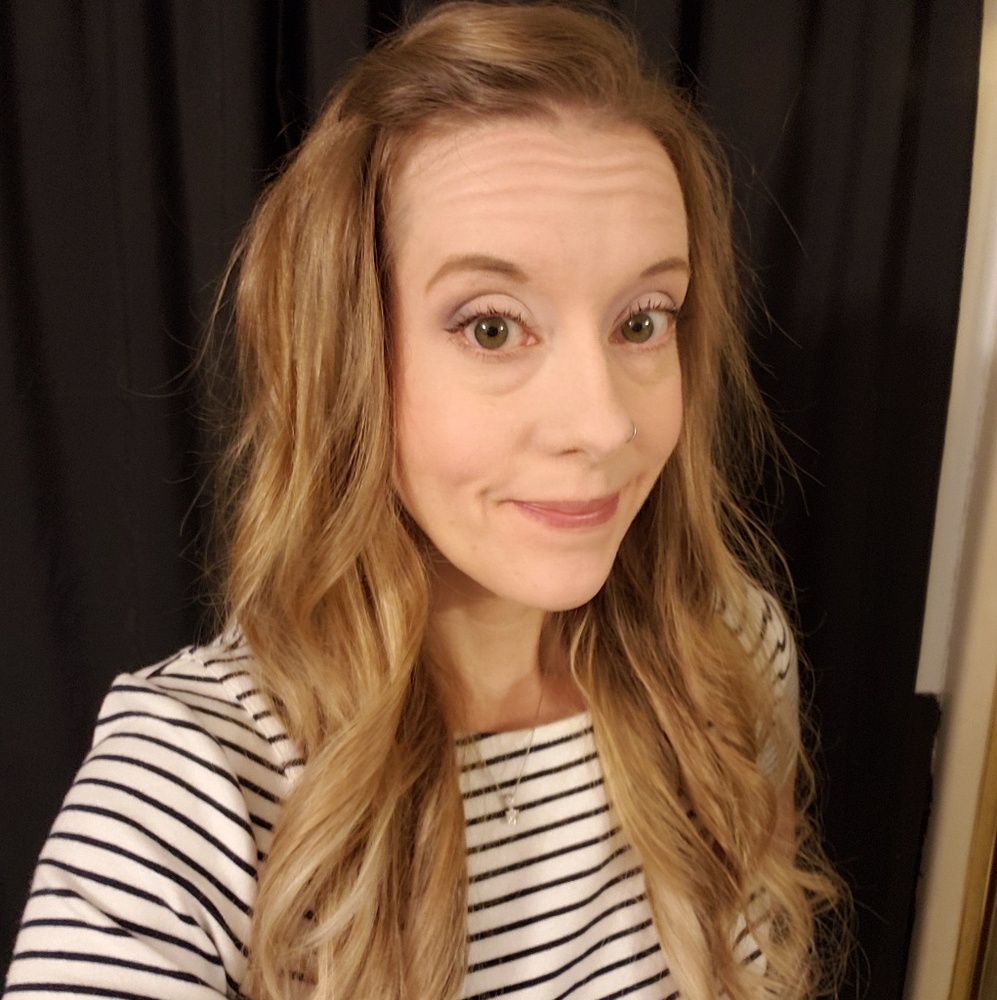 Meet your Posher, Flo